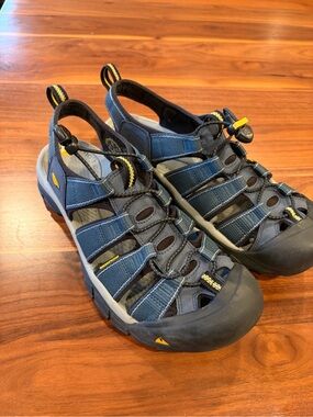 Keen Men's Navy Closed-Toe Outdoor Sandals